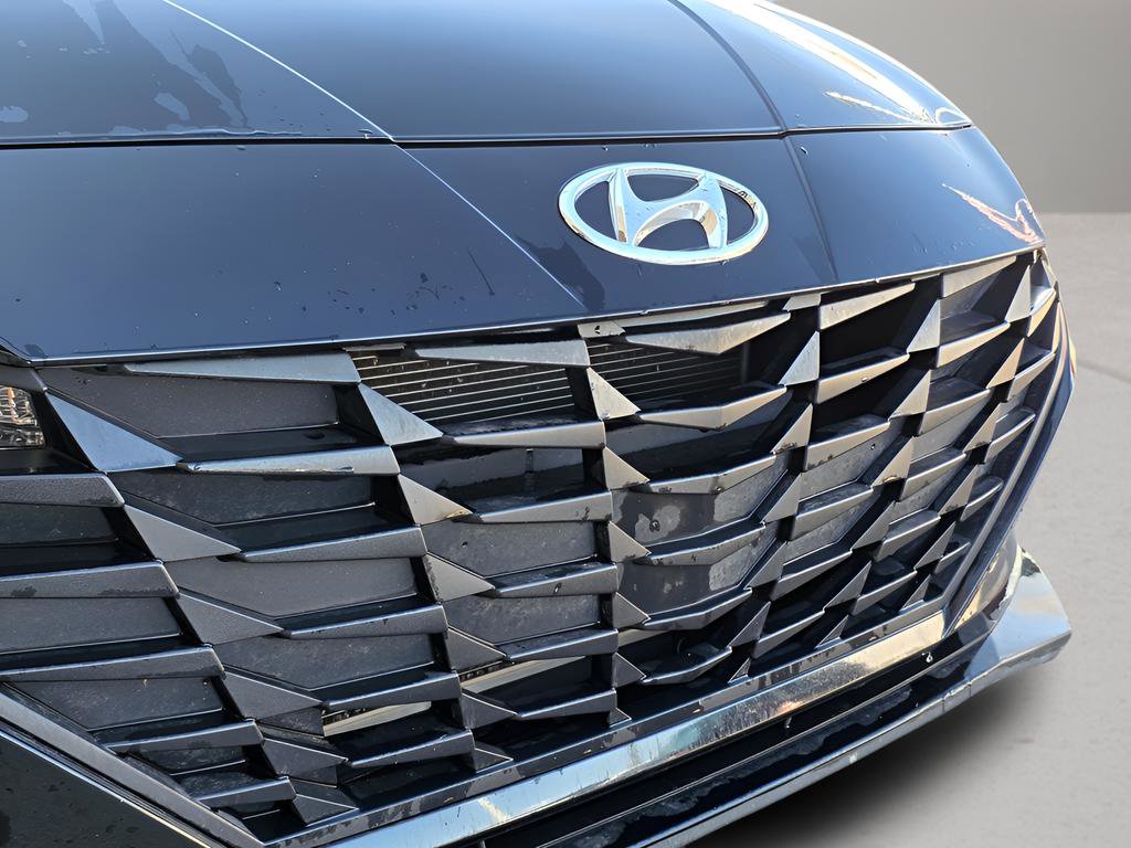 Certified 2022 Hyundai Elantra SEL image 9