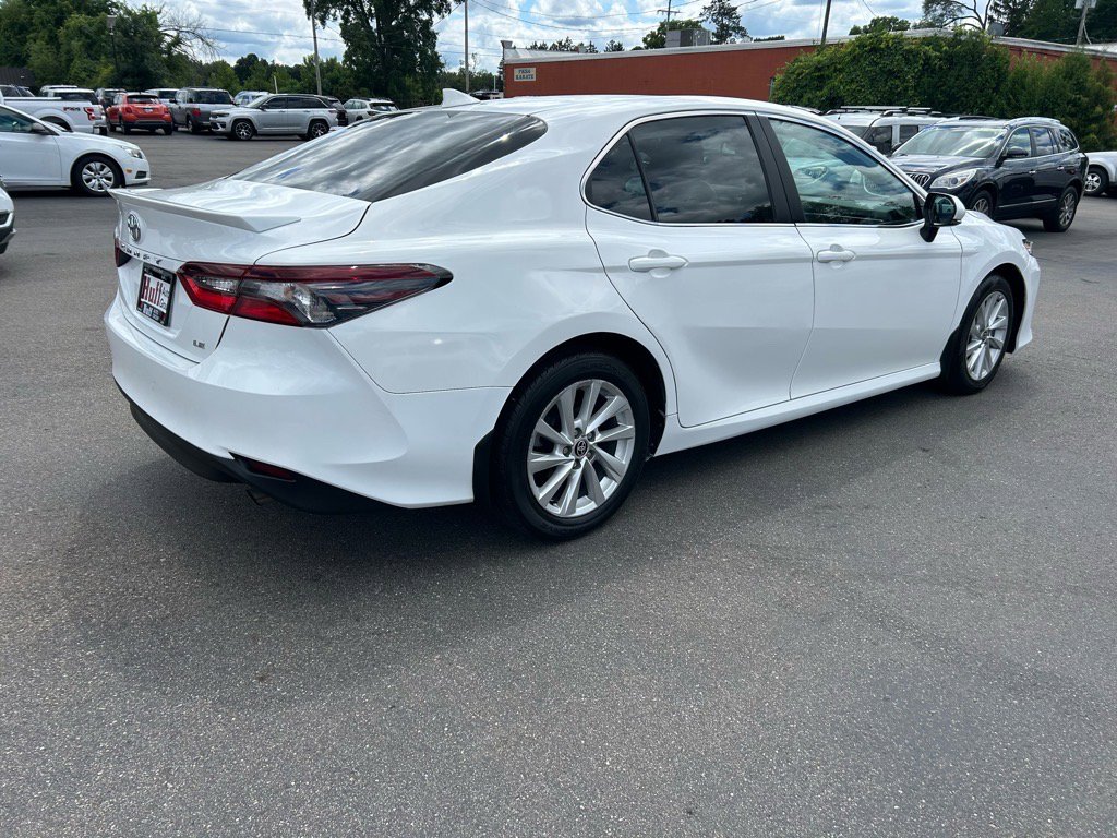 Used 2023 Toyota Camry LE w/ Convenience Package FWD image 10