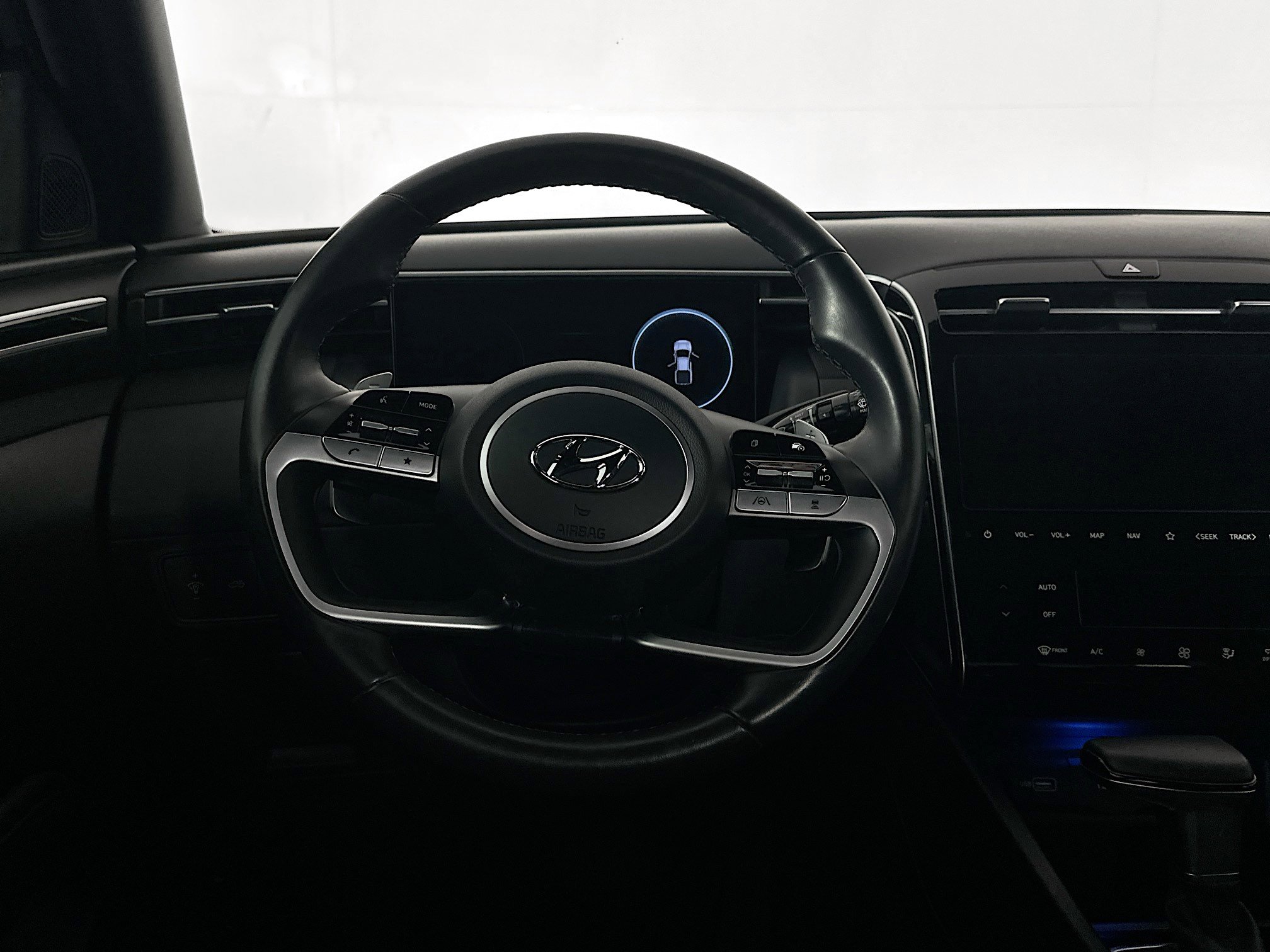 Used 2024 Hyundai Santa Cruz Limited AWD/4WD image 18
