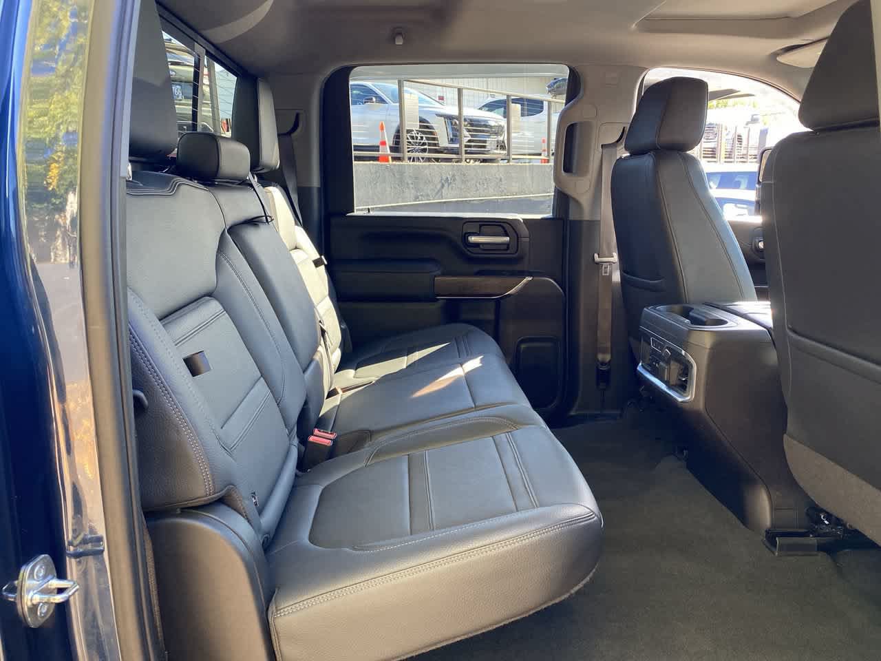 Used 2021 GMC Sierra 3500 Denali w/ Denali Ultimate Package AWD/4WD image 16