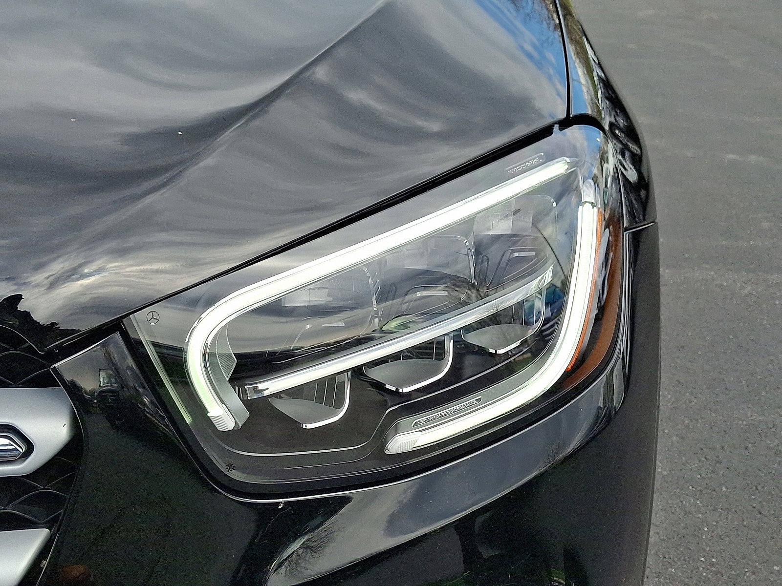 Certified 2020 Mercedes-Benz GLC 300 4MATIC image 9