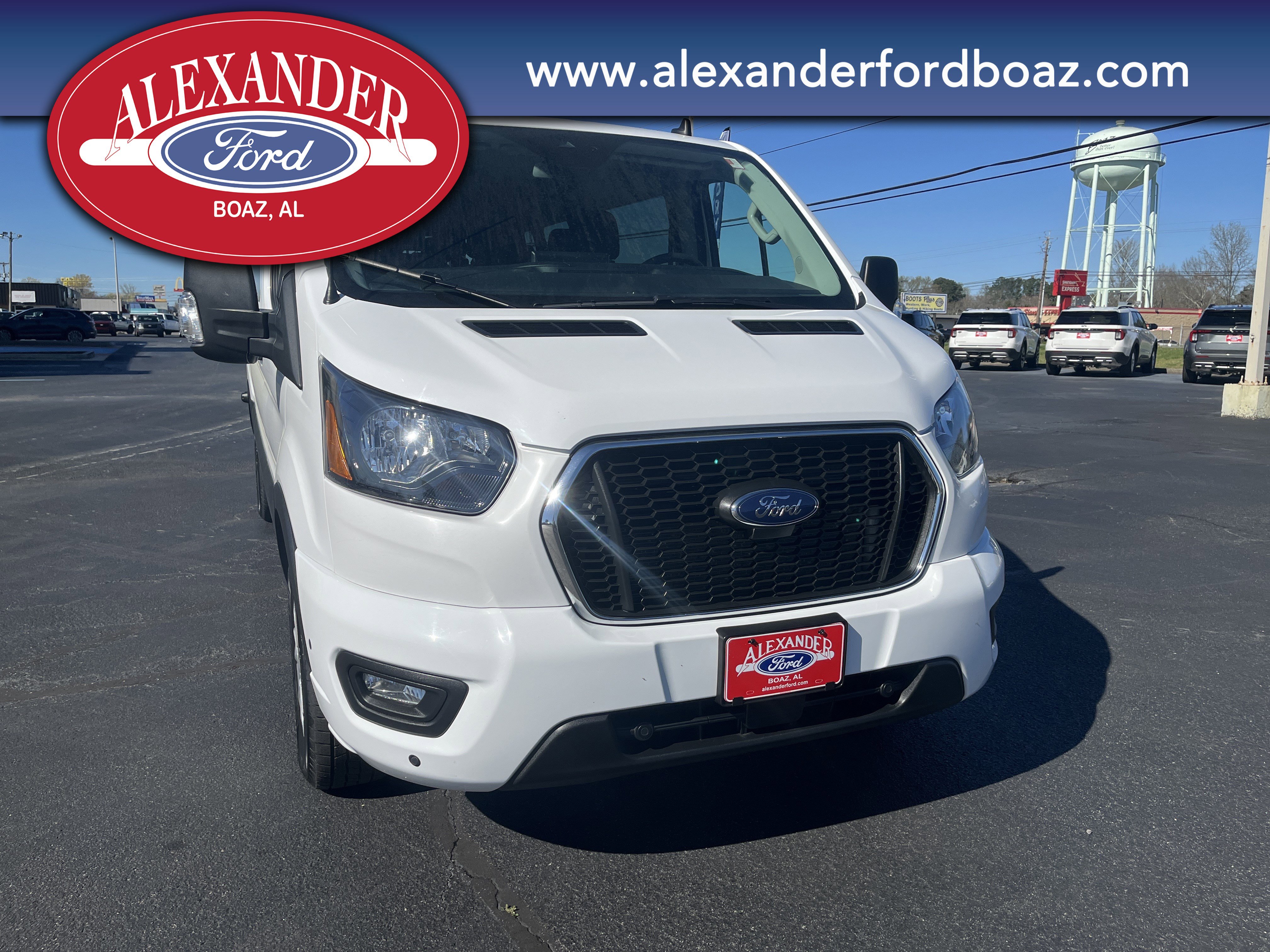 Used 2024 Ford Transit 350 XLT image 5