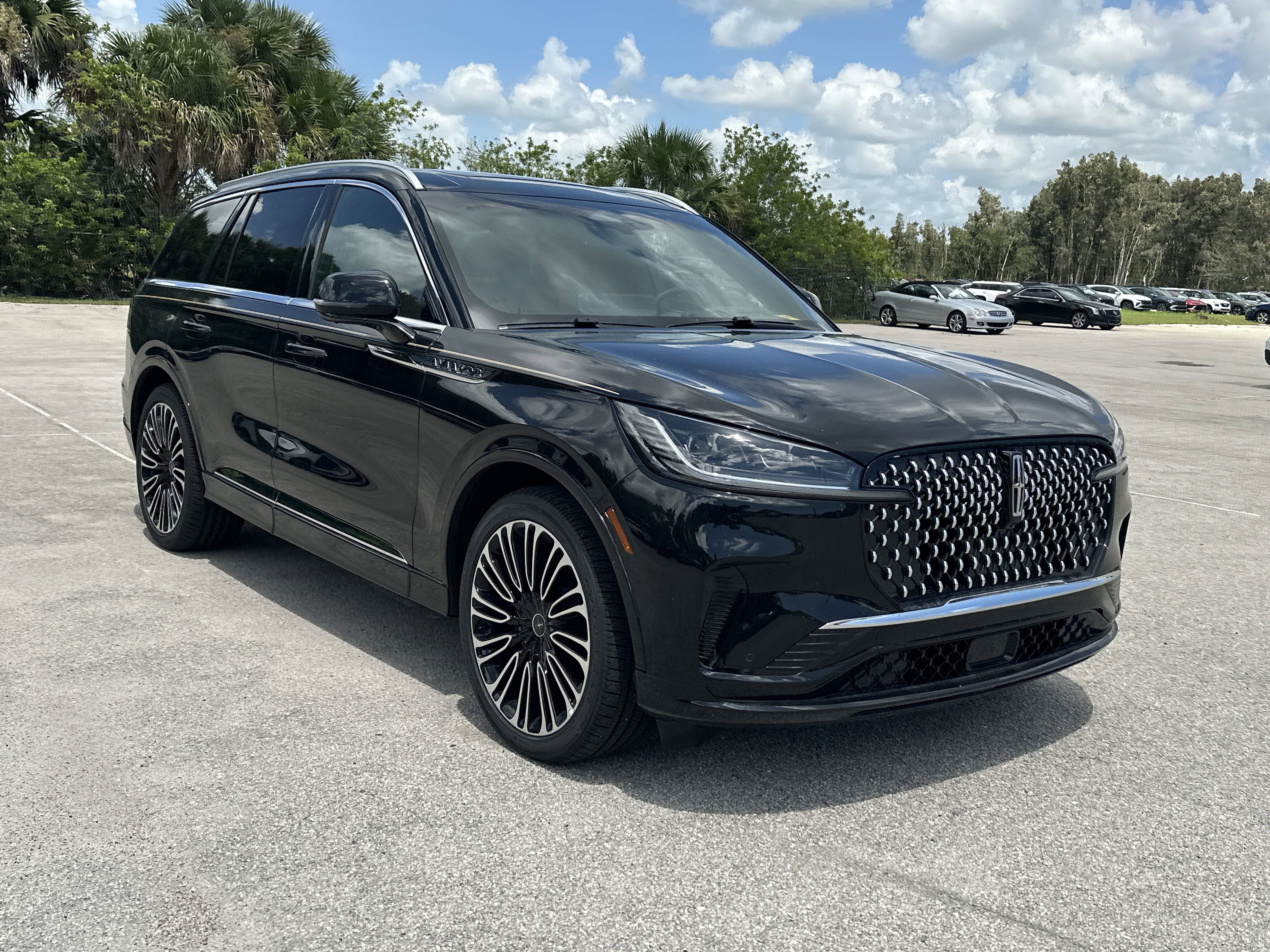 New 2025 Lincoln Aviator Black Label image 4