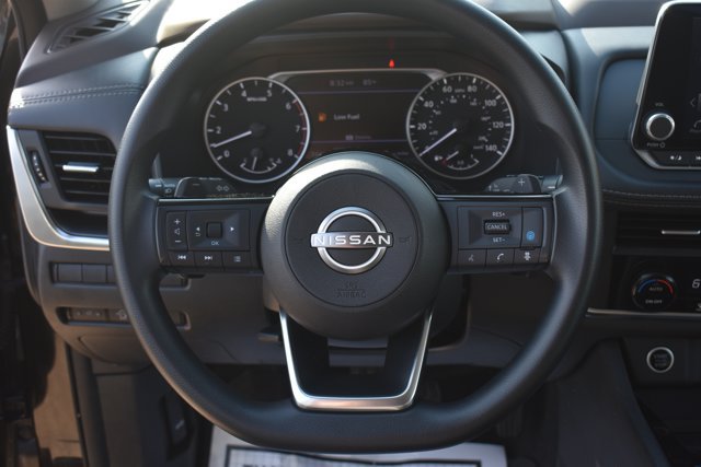 Used 2023 Nissan Rogue SV FWD image 19