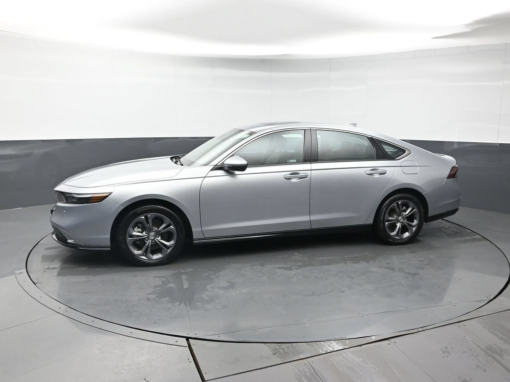 Used 2024 Honda Accord EX-L image 2