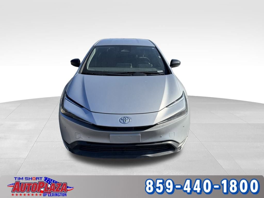 Used 2024 Toyota Prius LE image 8