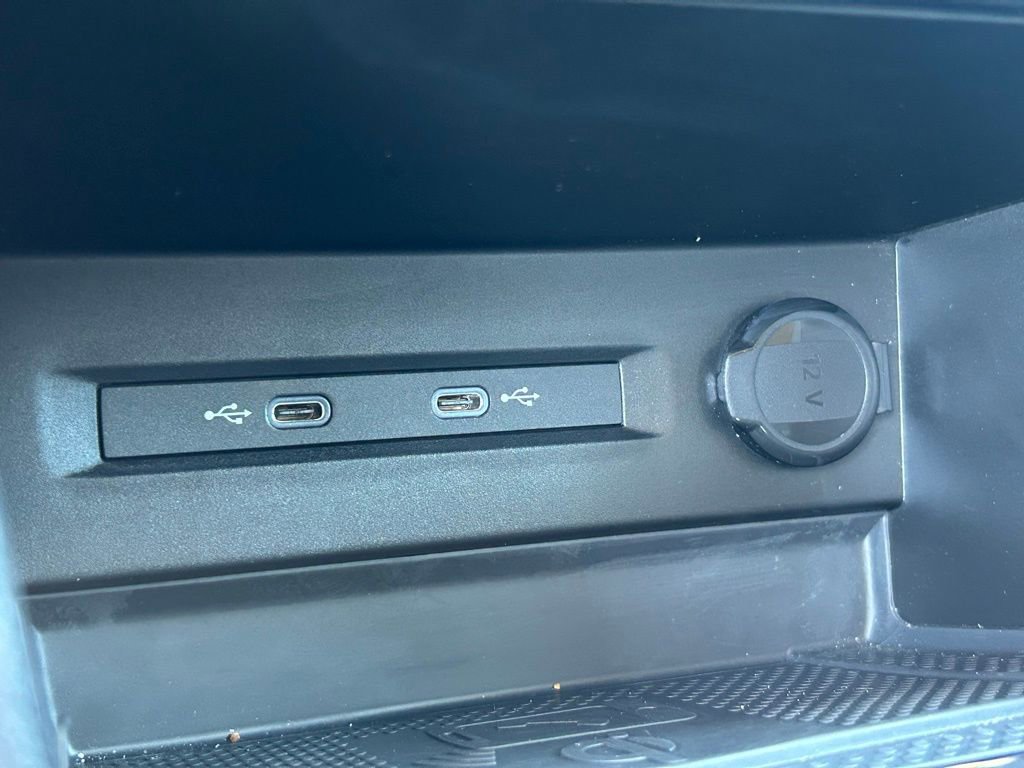 Certified 2023 Volkswagen Taos SE image 35
