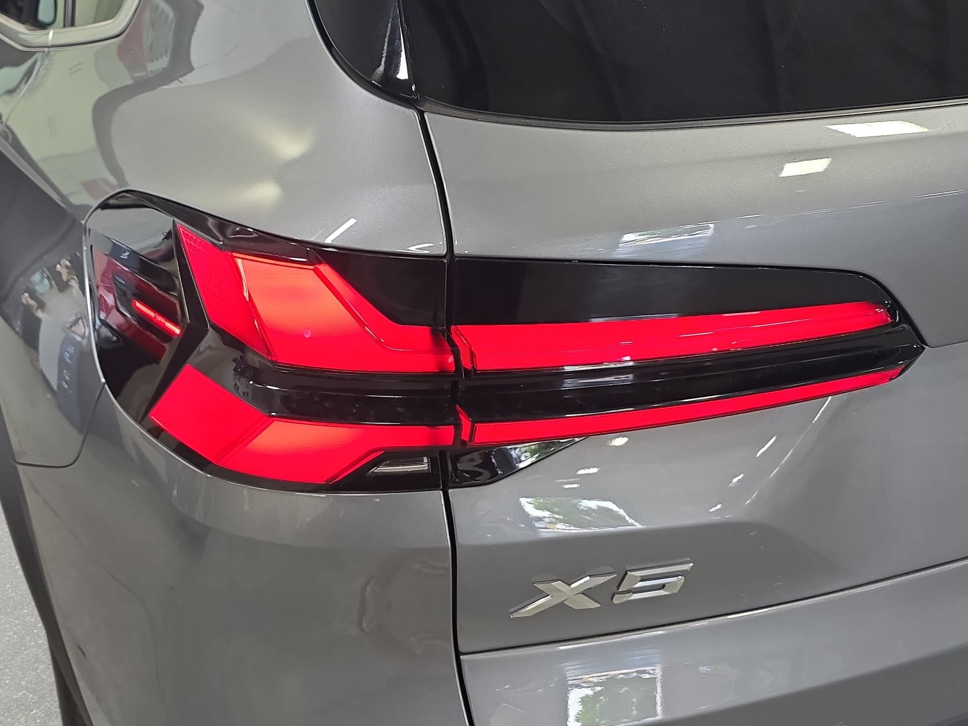 Used 2025 BMW X5 xDrive40i AWD/4WD image 33