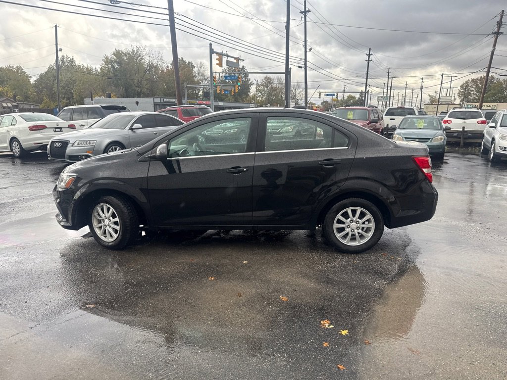 Used 2017 Chevrolet Sonic LT image 5