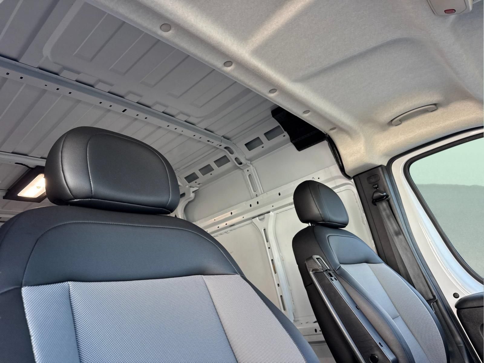 Used 2026 RAM ProMaster 2500 w/ Convenience Group FWD image 16