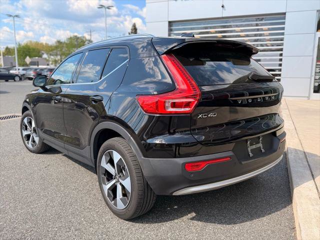 Used 2023 Volvo XC40 B5 Plus w/ Protection Package Premier AWD/4WD image 4