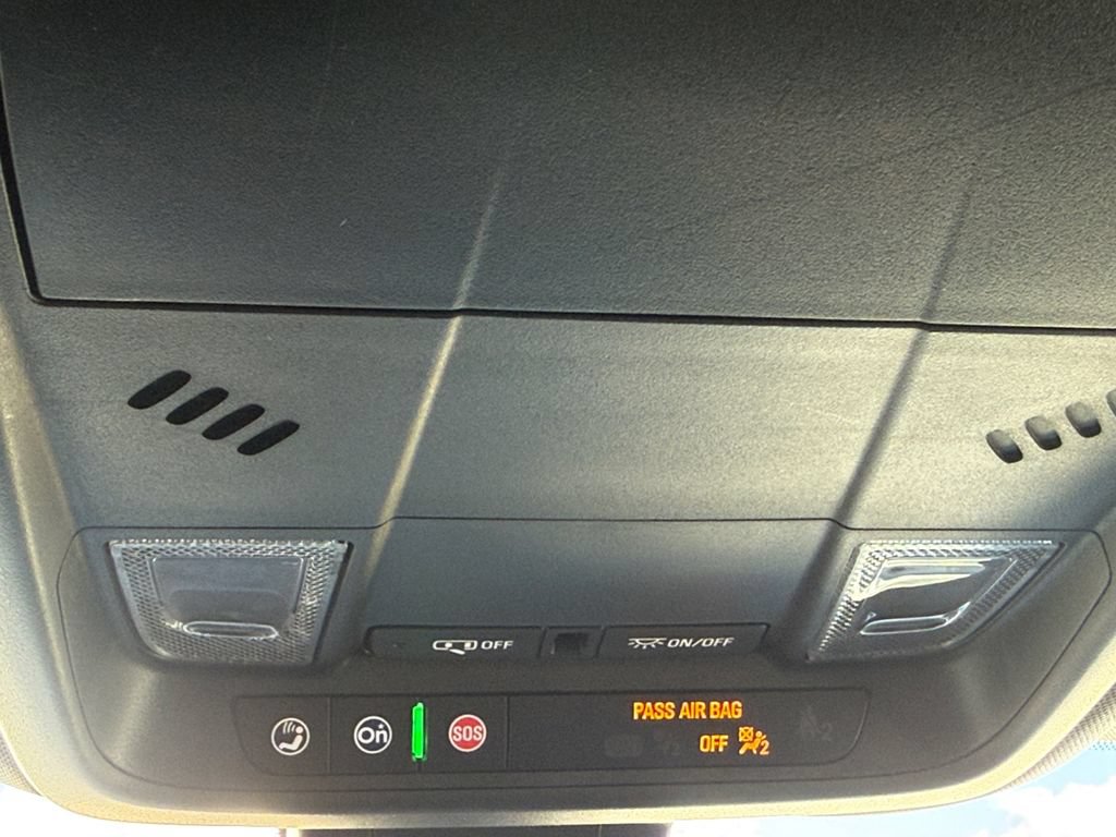 Used 2023 Chevrolet Equinox RS AWD/4WD image 18
