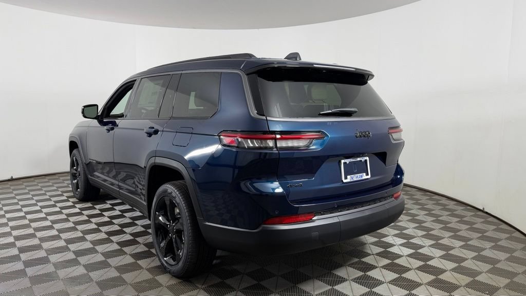 New 2026 Jeep Grand Cherokee L Limited w/ Limited Altitude Package AWD/4WD image 5