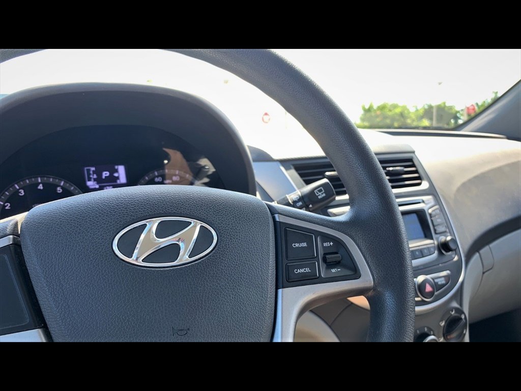Used 2015 Hyundai Accent GS image 9