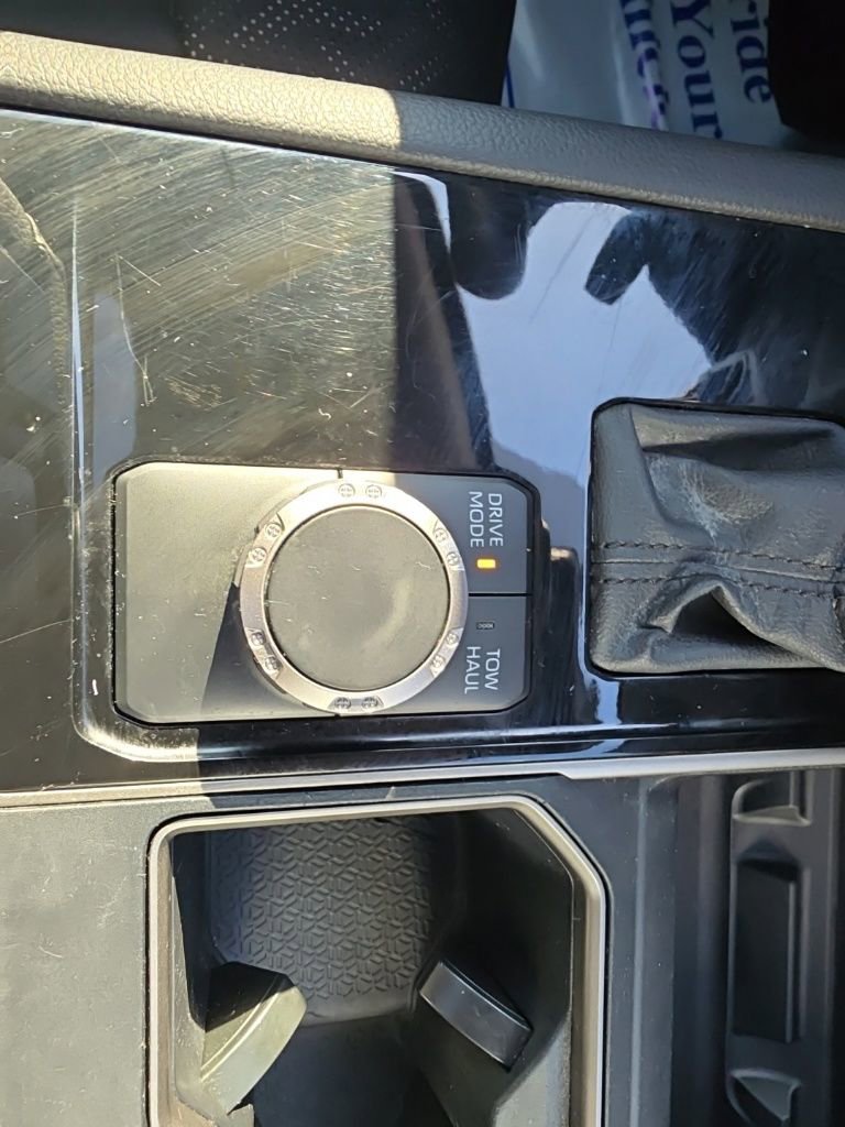 Used 2022 Toyota Tundra Limited image 28