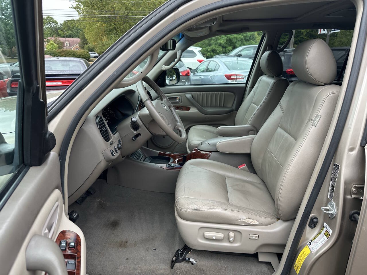 Used 2007 Toyota Sequoia Limited w/ Luxury Pkg AWD/4WD image 17