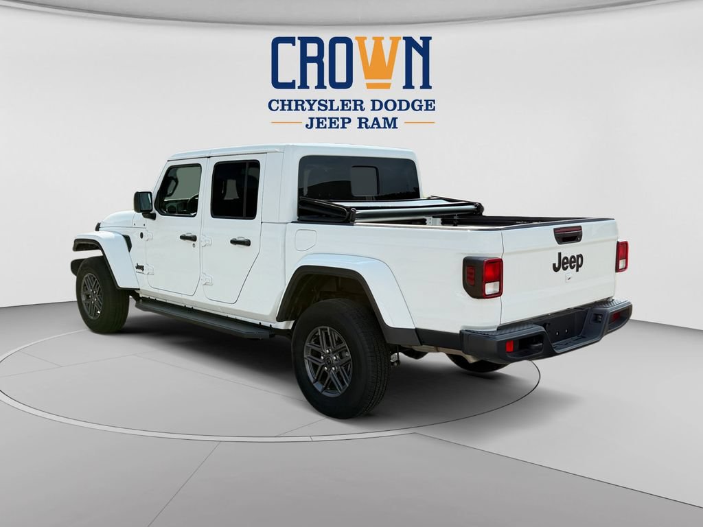 Used 2026 Jeep Gladiator Sport AWD/4WD image 5