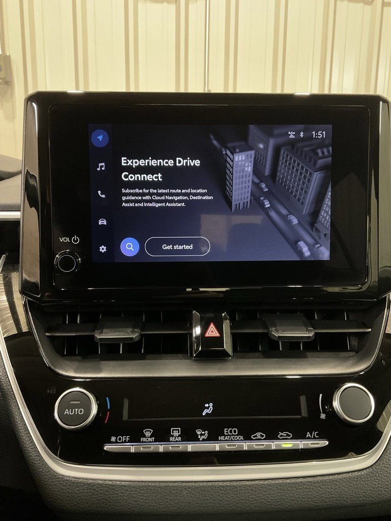 Used 2025 Toyota Corolla LE image 16