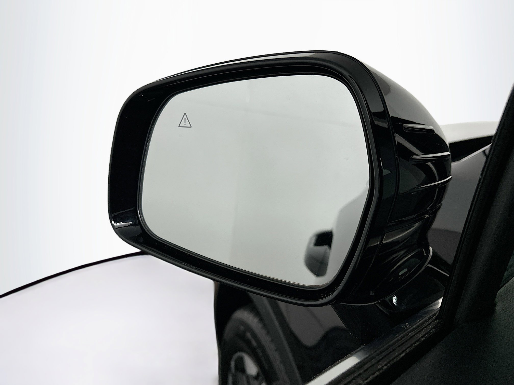 Used 2024 Kia Sorento S image 16