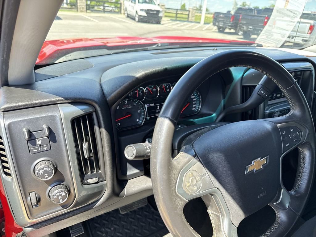 Used 2018 Chevrolet Silverado 1500 LT w/ All Star Edition AWD/4WD image 26