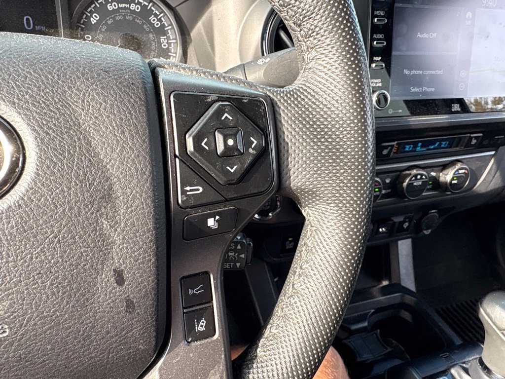Used 2021 Toyota Tacoma TRD Off-Road w/ TRD Premium Off Road Package AWD/4WD image 21