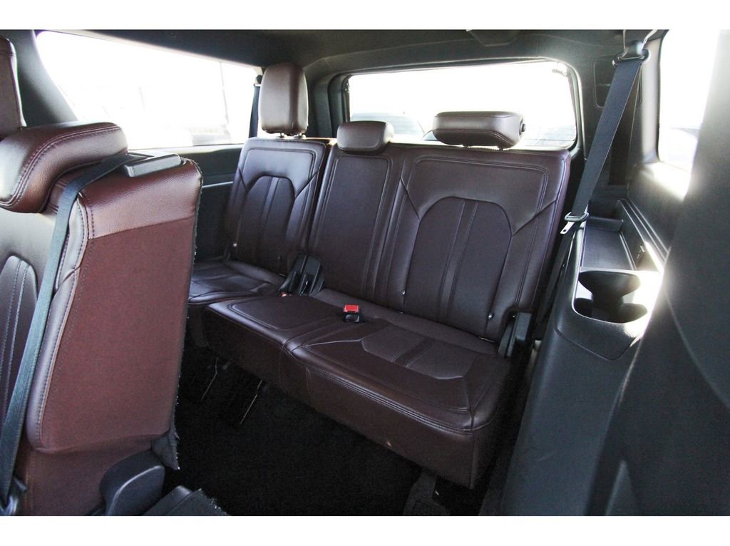 Used 2023 Ford Expedition Max Limited image 13