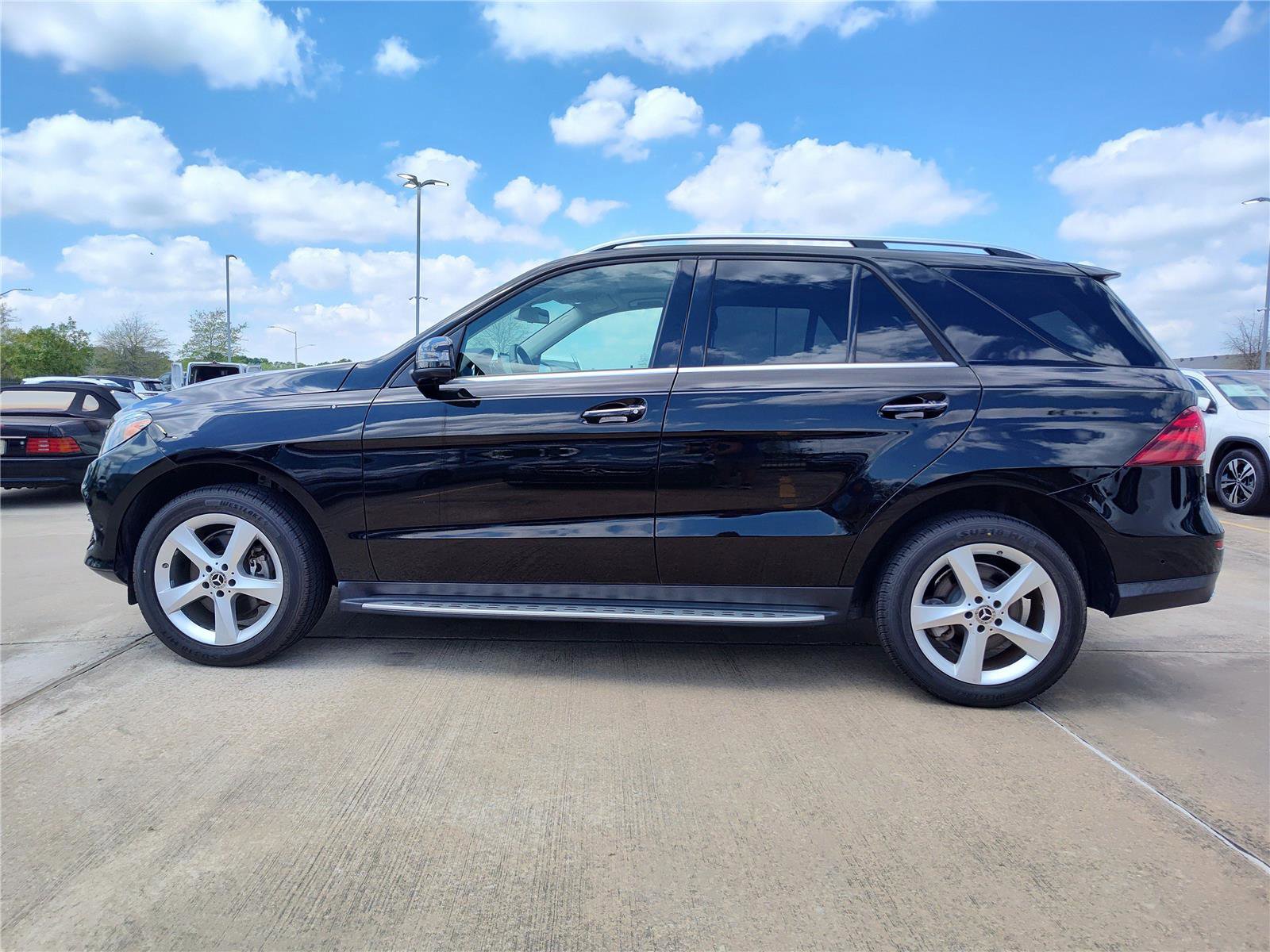Used 2018 Mercedes-Benz GLE 350 image 3