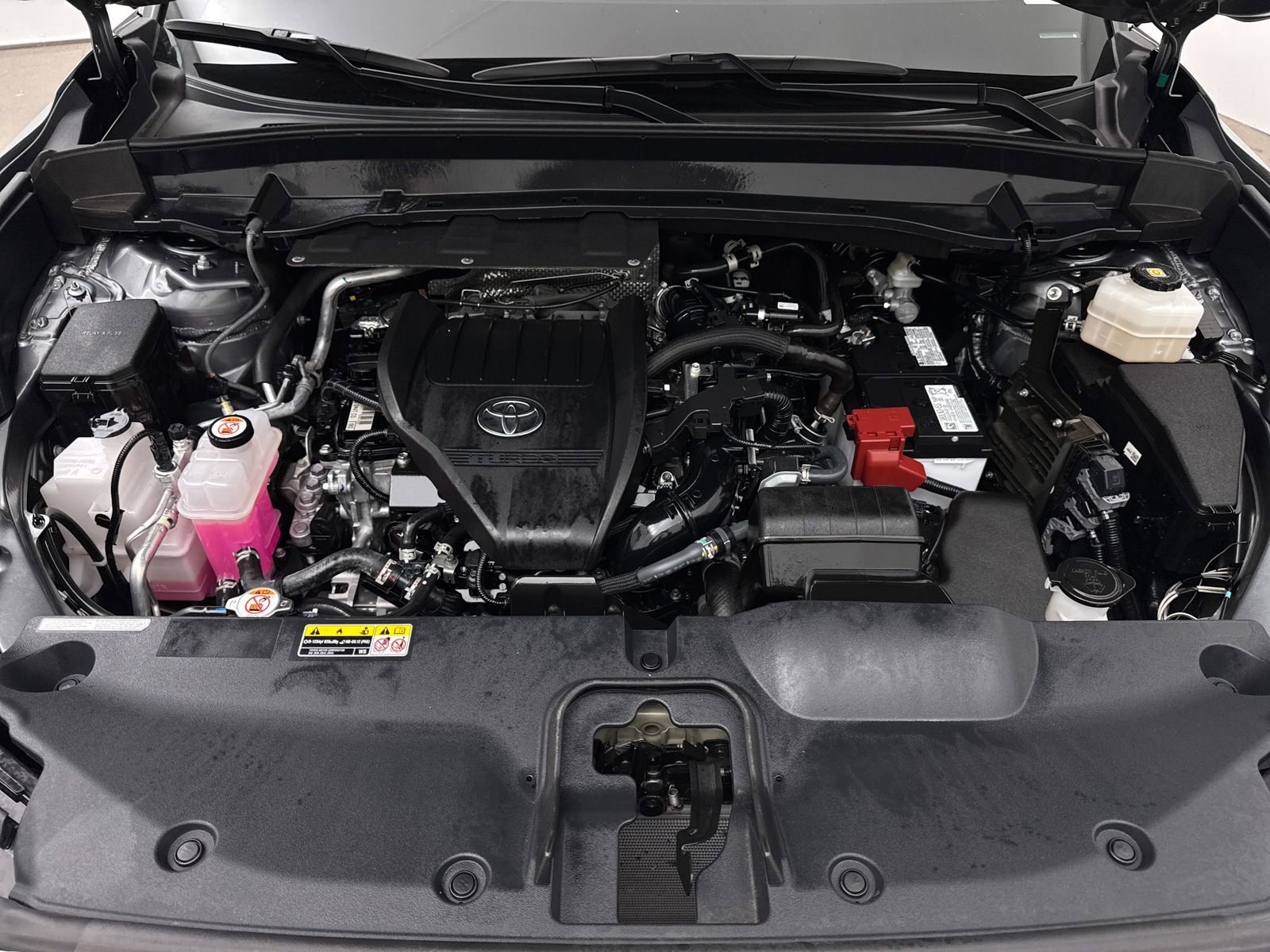 Used 2025 Toyota Grand Highlander FWD image 13