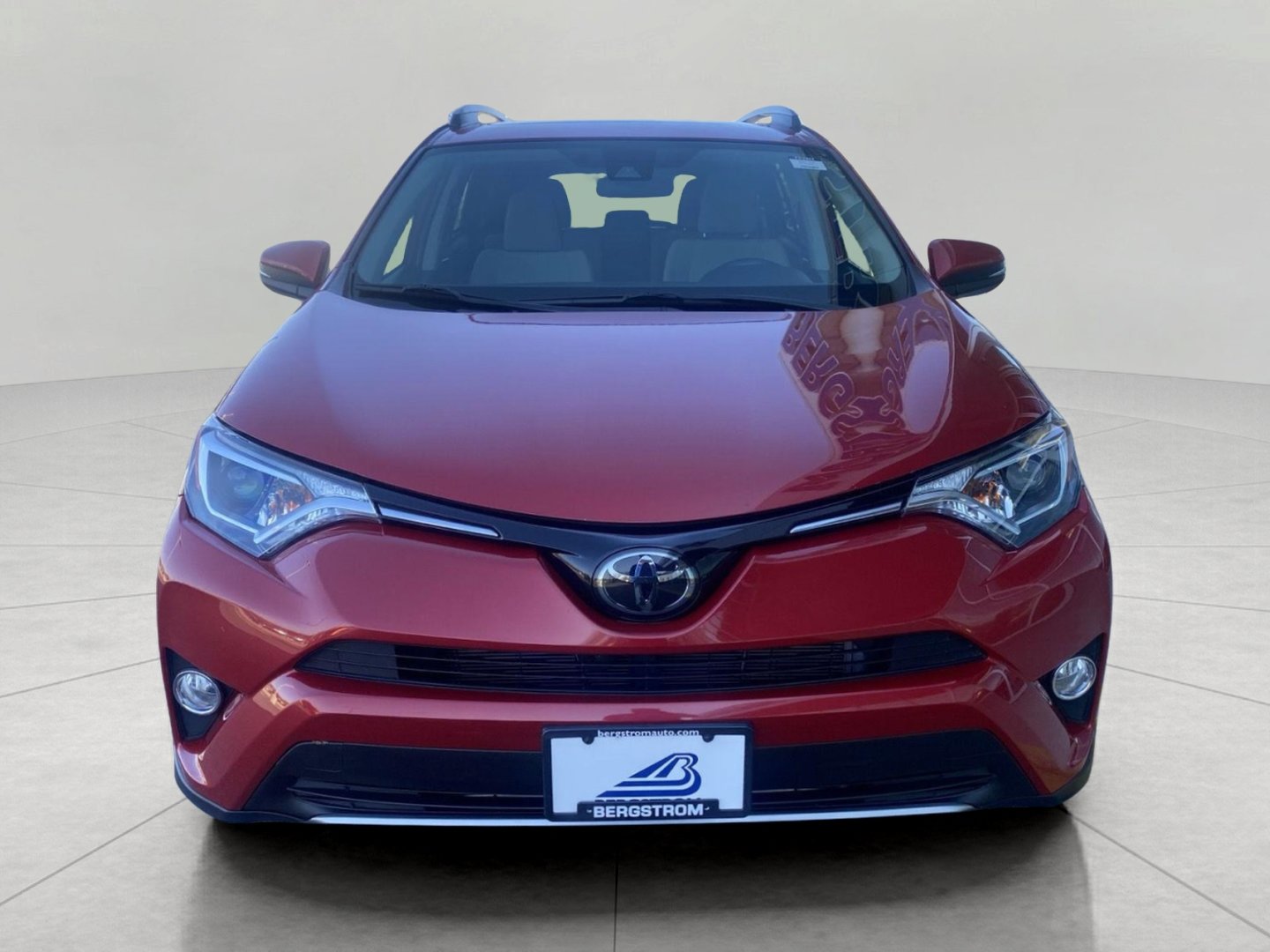 Used 2017 Toyota RAV4 XLE w/ All Weather Liner Package AWD/4WD image 3