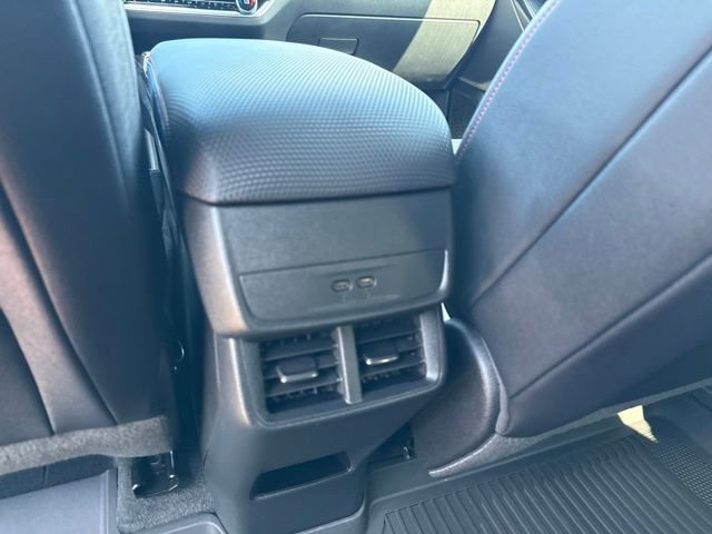 Used 2026 Chevrolet Equinox RS w/ LPO, Floor Liner Package AWD/4WD image 17