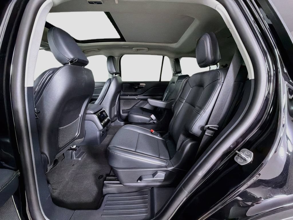 Used 2026 Lincoln Aviator 2WD image 24