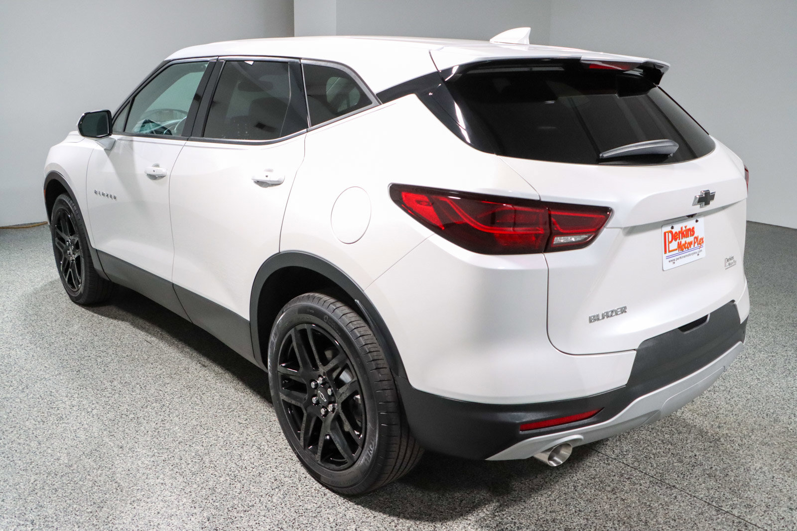 Used 2023 Chevrolet Blazer LT w/ Driver Confidence Package image 9