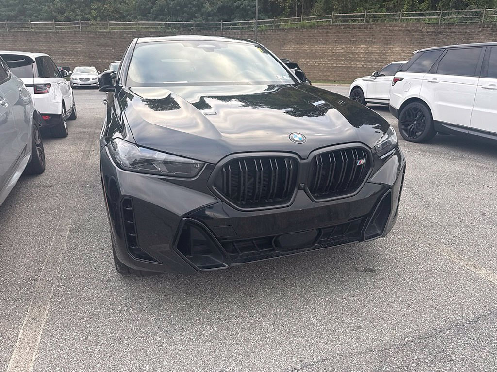 Used 2025 BMW X6 M60i AWD/4WD image 10