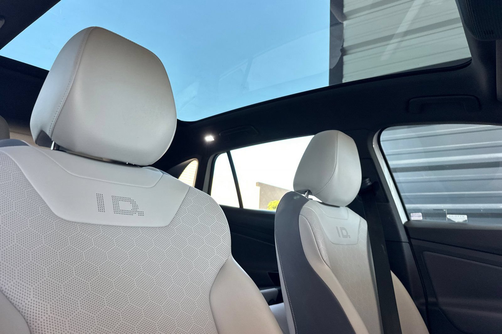 Used 2022 Volkswagen ID.4 Pro S RWD image 18