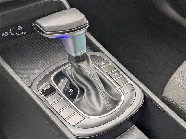 Used 2025 Hyundai Kona SEL image 12