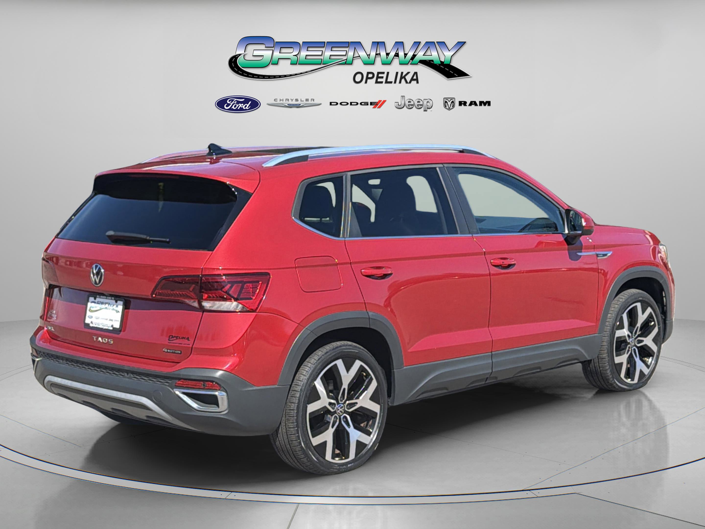 Used 2023 Volkswagen Taos SEL image 7