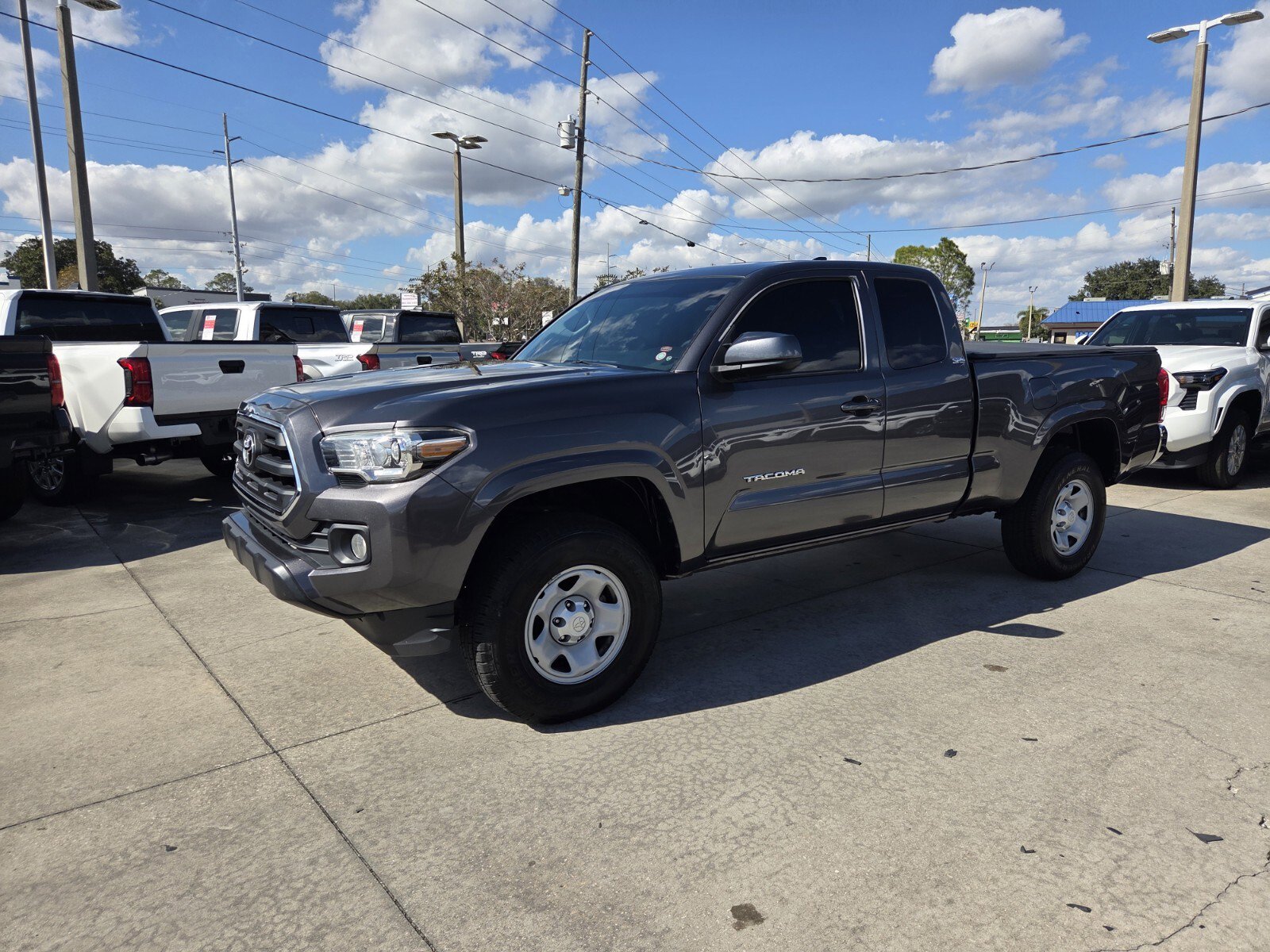 Certified 2016 Toyota Tacoma SR5 w/ Towing Package image 3