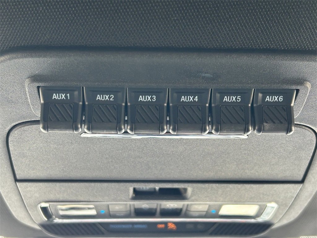 Used 2025 Ford F150 Raptor image 21