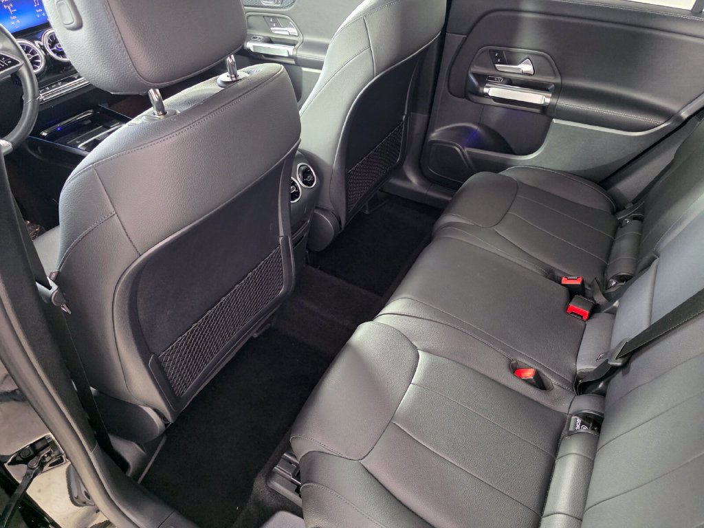 Certified 2025 Mercedes-Benz GLB 250 image 14