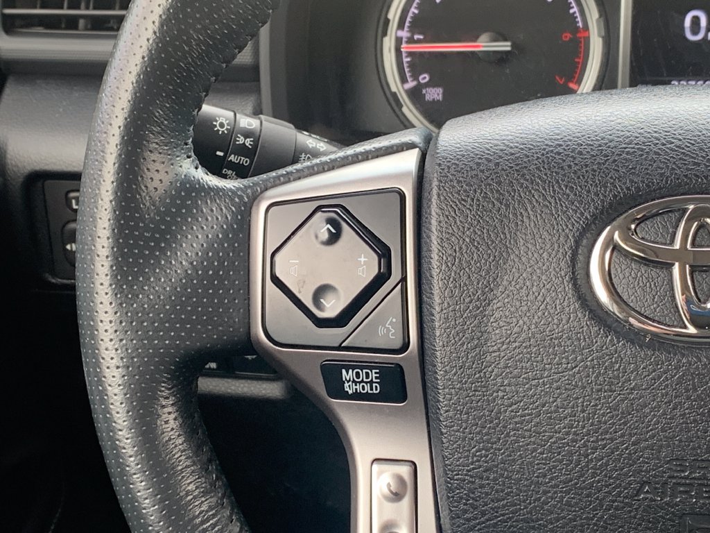 Used 2022 Toyota 4Runner Limited RWD image 14