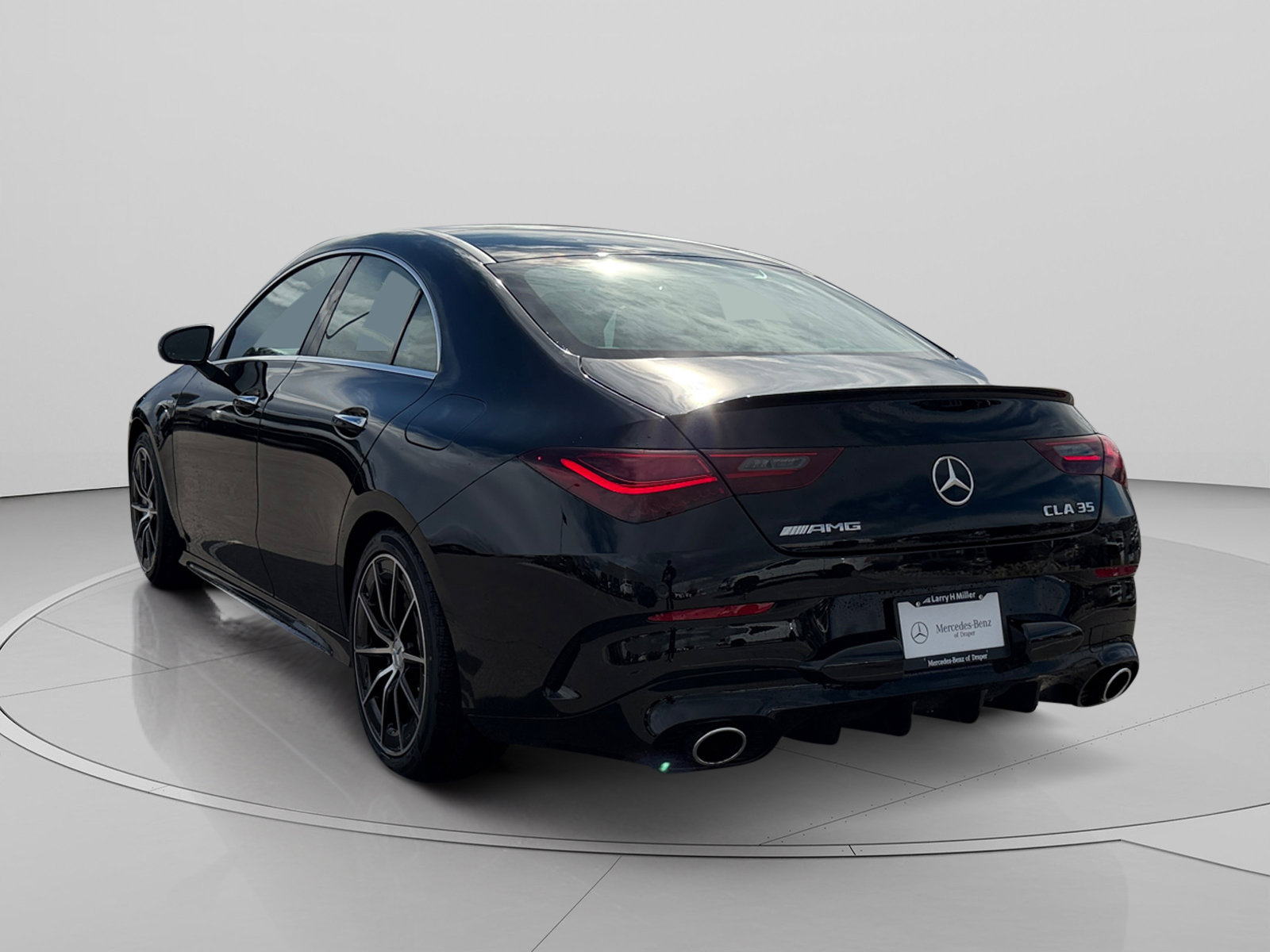 New 2026 Mercedes-Benz CLA 35 AMG 4MATIC image 3