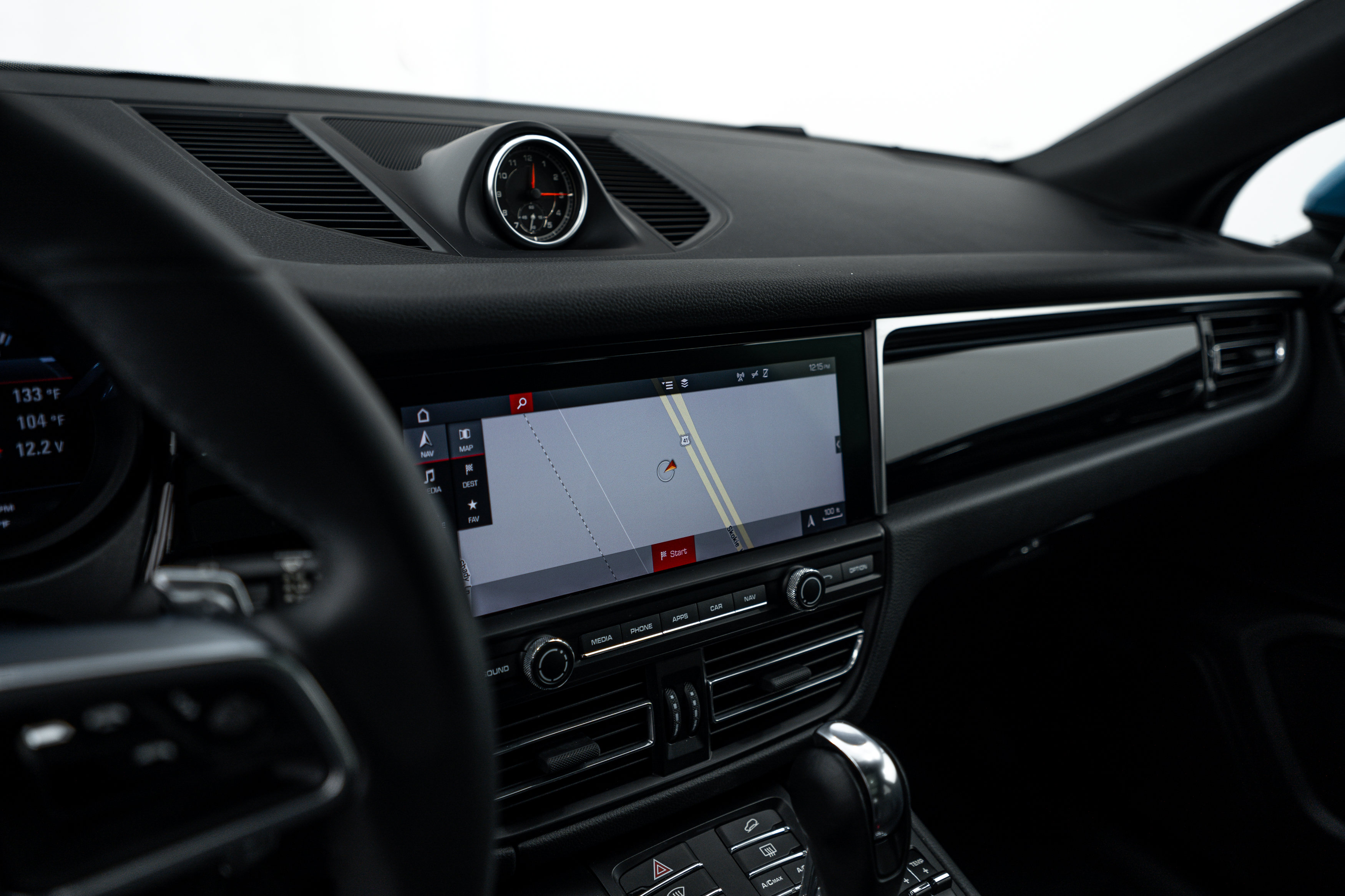 Certified 2019 Porsche Macan AWD/4WD image 14