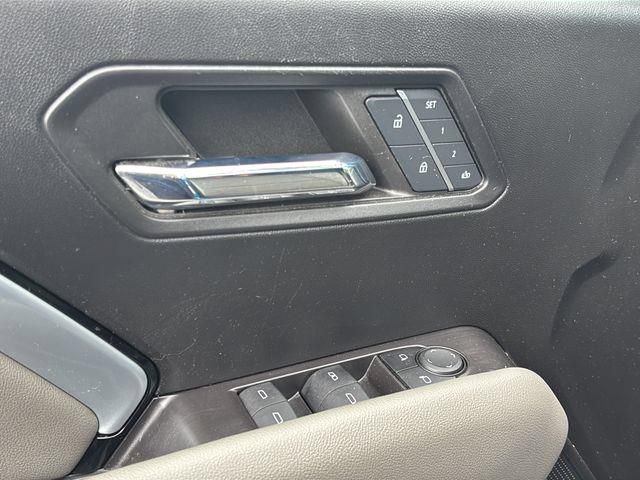 Used 2024 Chevrolet Colorado ZR2 w/ ZR2 Convenience Package III AWD/4WD image 14