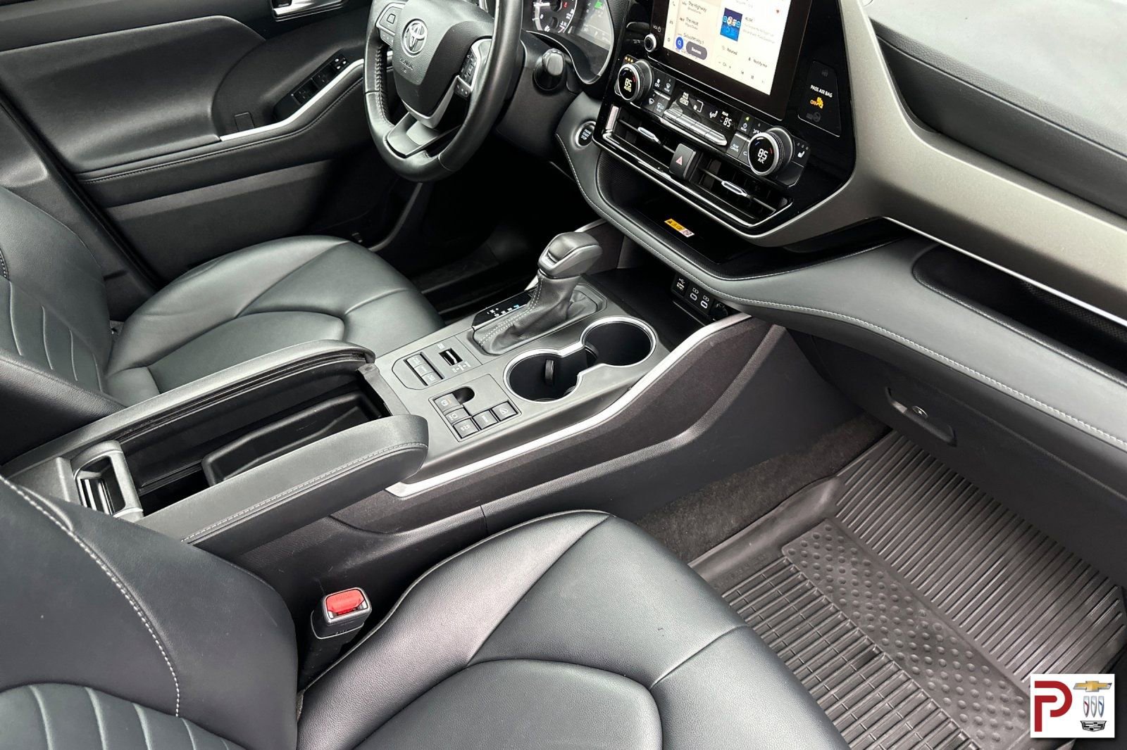 Used 2024 Toyota Highlander XLE image 22