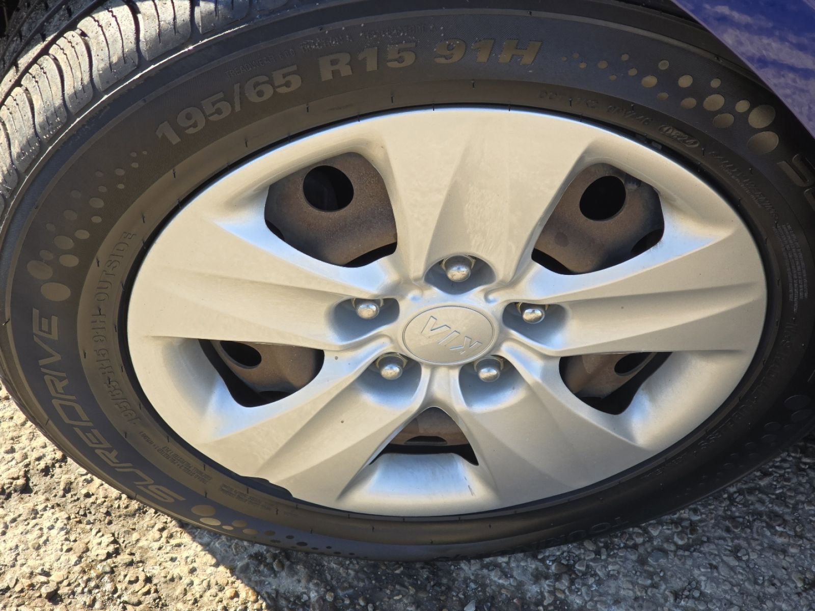 Used 2017 Kia Forte LX FWD image 28