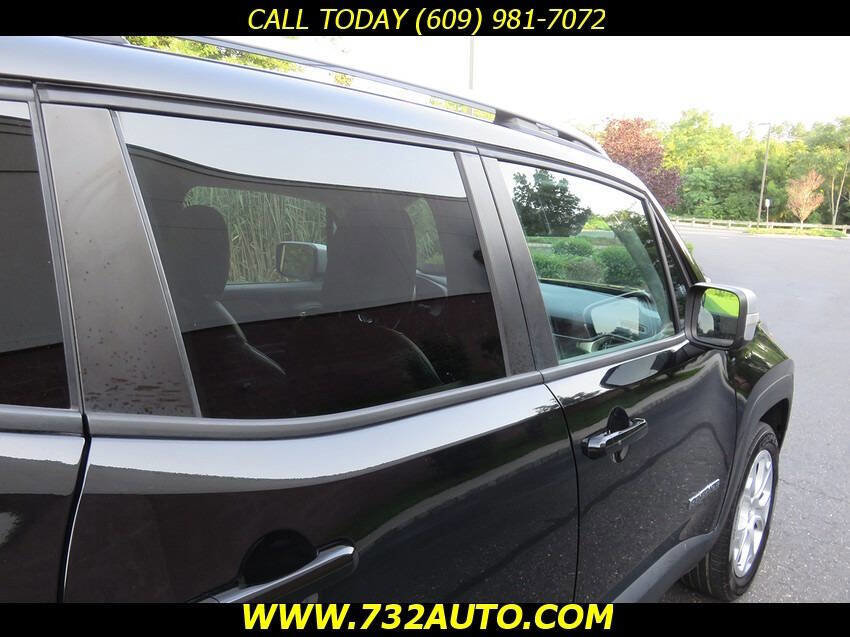 Used 2015 Jeep Renegade Limited w/ Trailer Tow Group AWD/4WD image 32