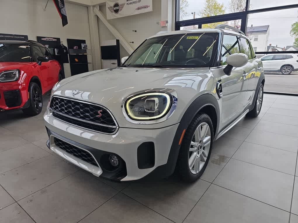 Used 2023 MINI Cooper Countryman S w/ Signature Upholstery Package FWD image 1