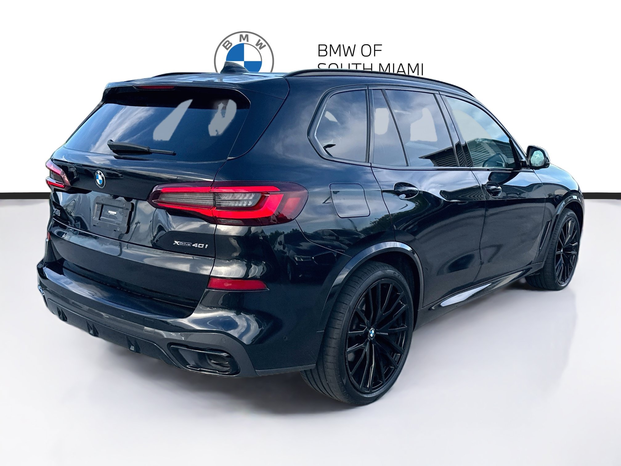Used 2022 BMW X5 xDrive40i w/ M Sport Package AWD/4WD image 7