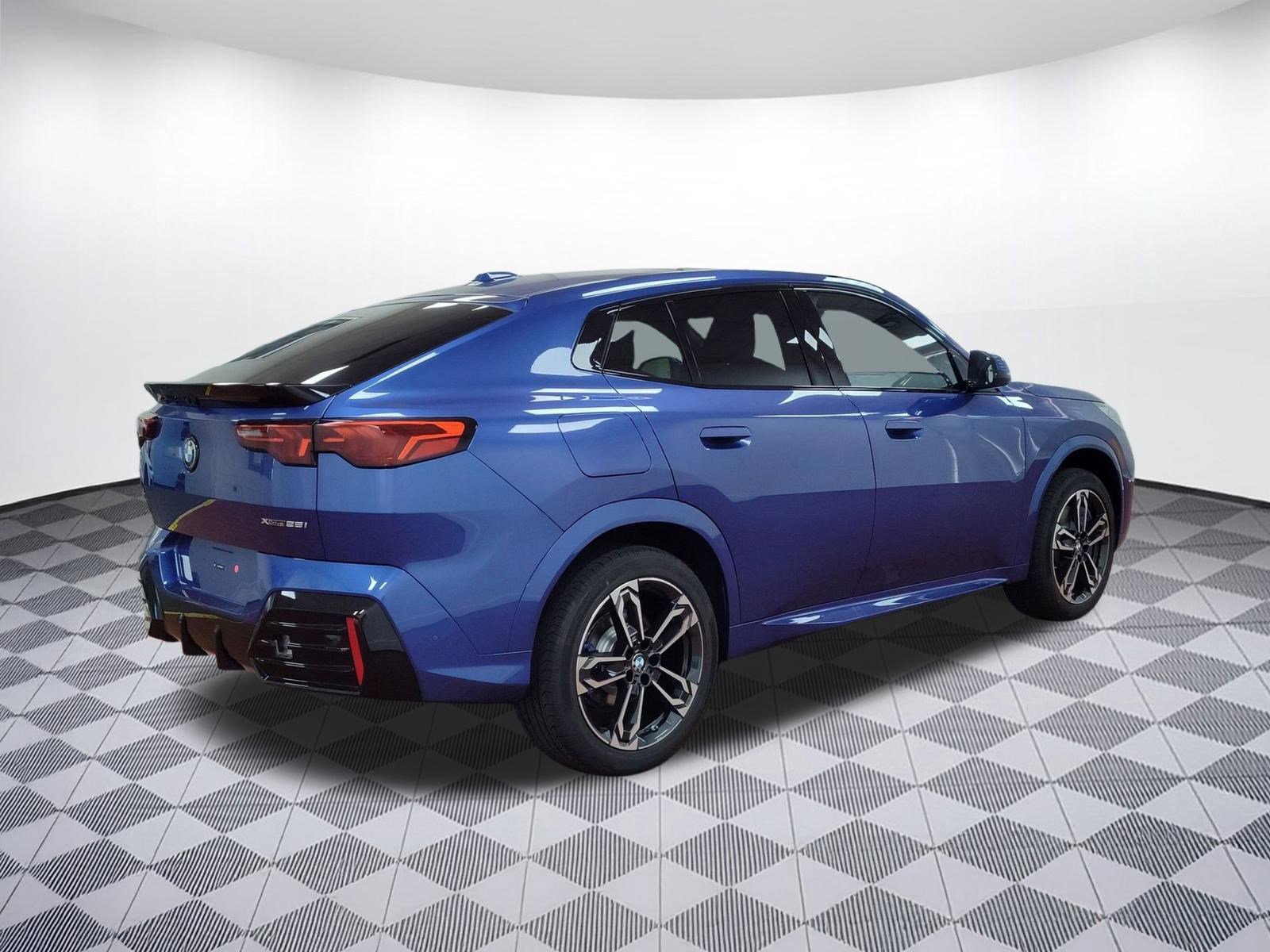 New 2026 BMW X2 xDrive28i image 9