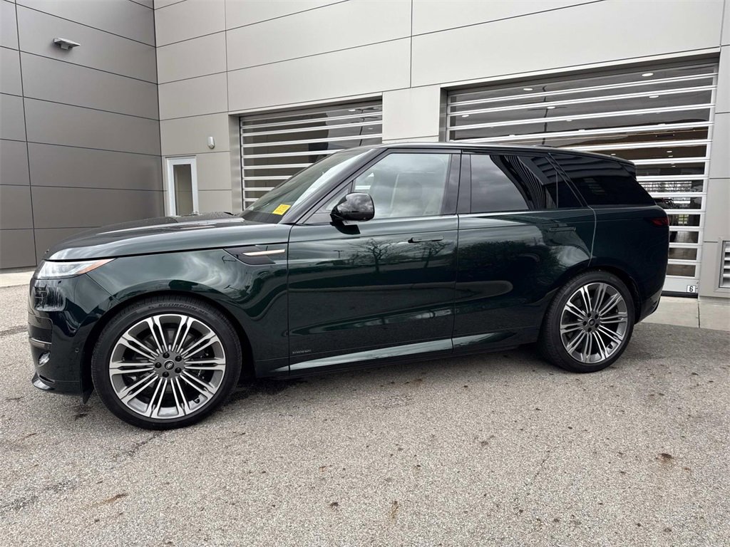 Used 2025 Land Rover Range Rover Sport Autobiography image 3